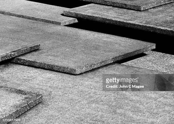 cement steps - kontrastreich stock-fotos und bilder
