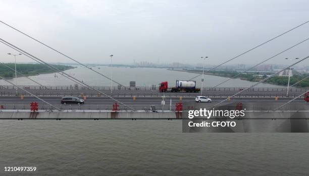 Run Yang Runyang Yangtze River Bridge Stock-Fotos und Bilder - Getty Images