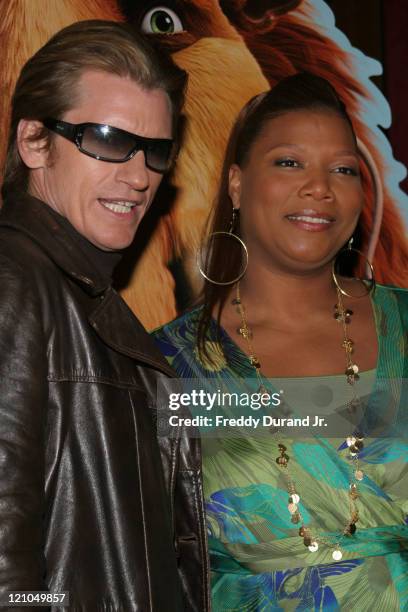 Denis Leary and Queen Latifah during "Ice Age 2: The Meltdown" New York screening - Inside Arrivals at Ziegfeld Theater in New York, NY, United...