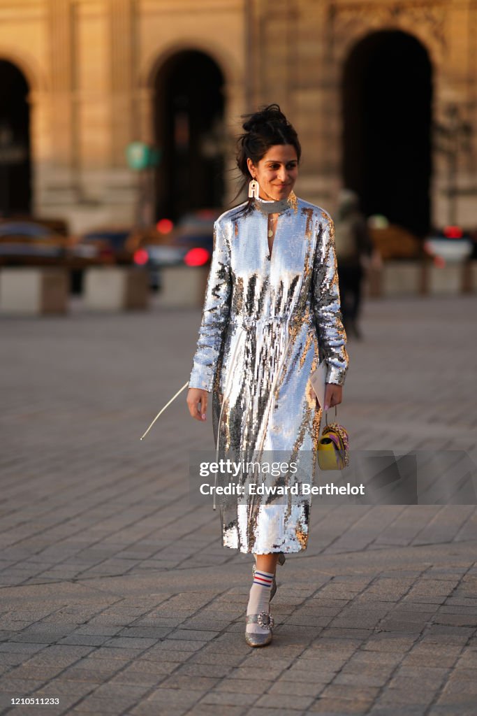 Street Style - Paris Fashion Week - Womenswear Fall/Winter 2020/2021 : Day Nine