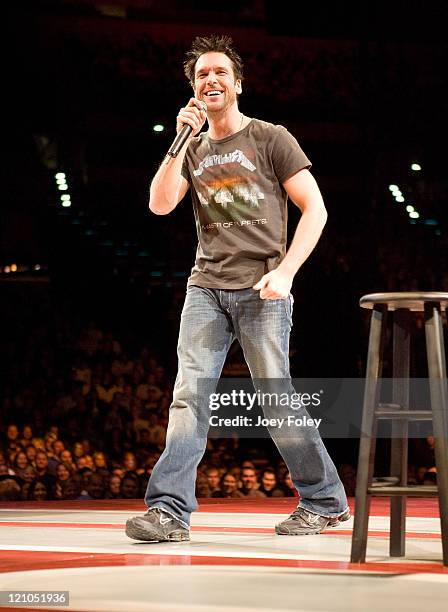 Dane Cook Sticker 2,085 Comic Dane Cook Stock Photos, High-Res Pictures, and Images ...