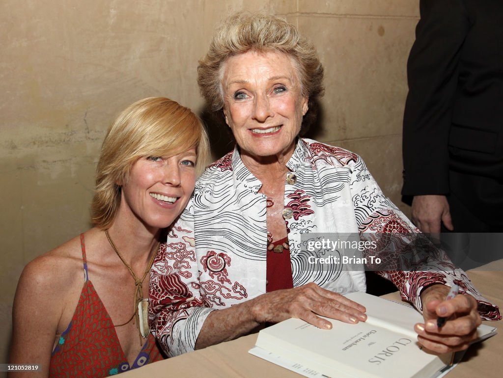 Dinah Englund and Cloris Leachman pose at the 88th Annual... News Photo