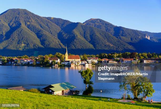 rottach-egern on lake tegernsee and wallberg, upper bavaria, bavaria, germany - tegernsee imagens e fotografias de stock