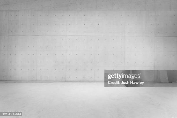 empty concrete background - empty showroom stock pictures, royalty-free photos & images