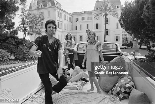 British singer and musician Paul McCartney, British musician Henry McCullough , and American photographer and musician Linda McCartney on the...