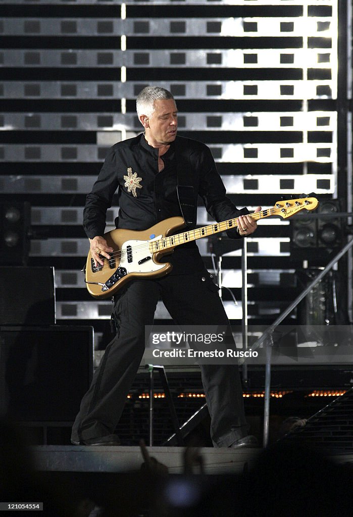 U2 "Vertigo" Tour at Stadio Olimpico in Rome - July 23, 2005