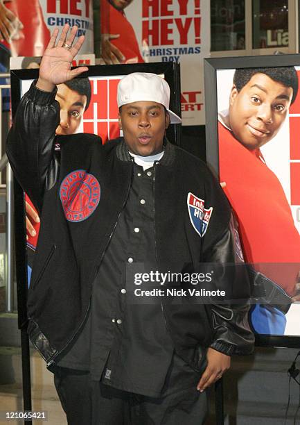 Kenan Thompson during "Fat Albert" World Premiere - Arrivals at Temple University Liacouras Center in Philadelphia, Pennsylvania, United States.