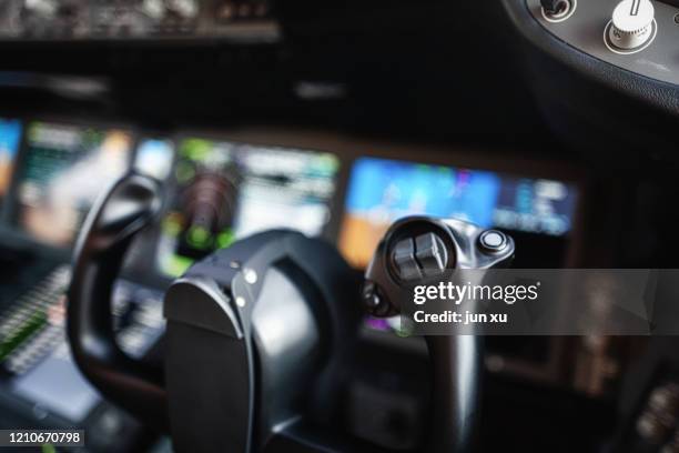 Flight Rader Console Flight Radar Screen Photos and Premium High Res Pictures - Getty Images