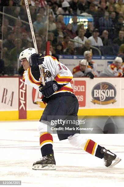 Florida Panthers right wing Nathan Horton takes a shot on goal against the Buffalo Sabres at HSBC Arena in Buffalo, New York on February 11, 2006....