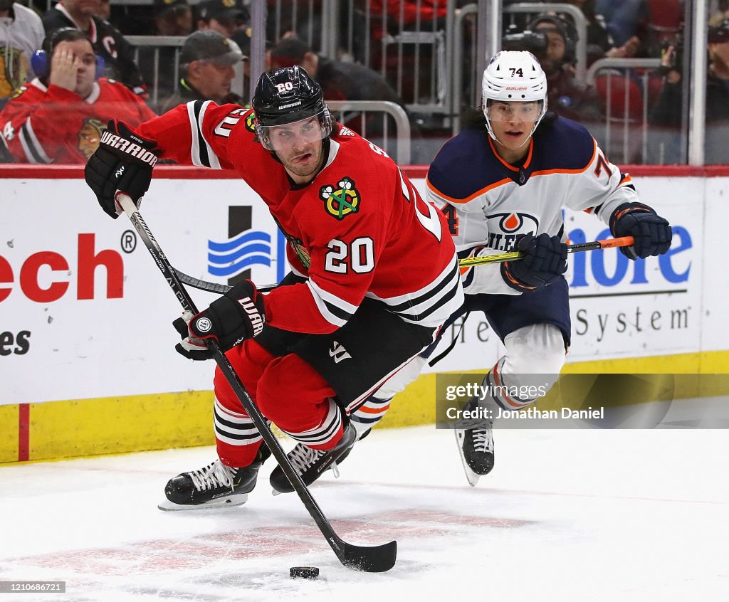 Edmonton Oilers v Chicago Blackhawks