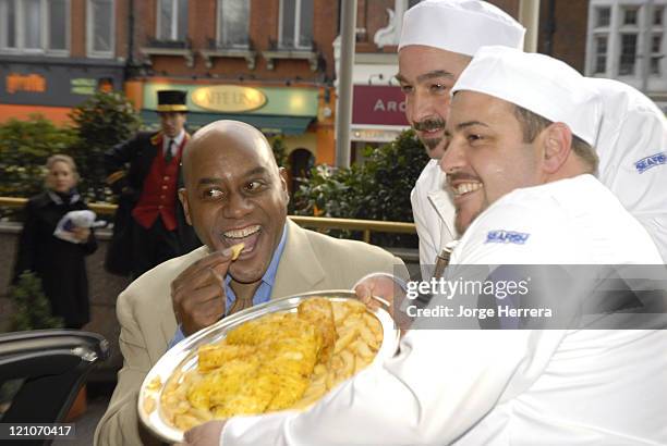 Ainsley Harriott and 1st place winners Pete Petrou and Mark Petrou