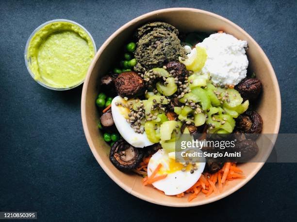 high protein salad bowl - hemp seed fotografías e imágenes de stock