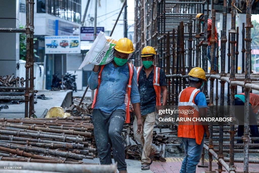 INDIA-ECONOMY-LABOUR-CONSTRUCTION