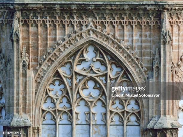 valencia cathedral - gothic style imagens e fotografias de stock