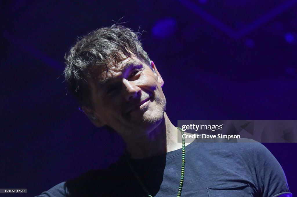 A-ha and Rick Astley Perform In Auckland