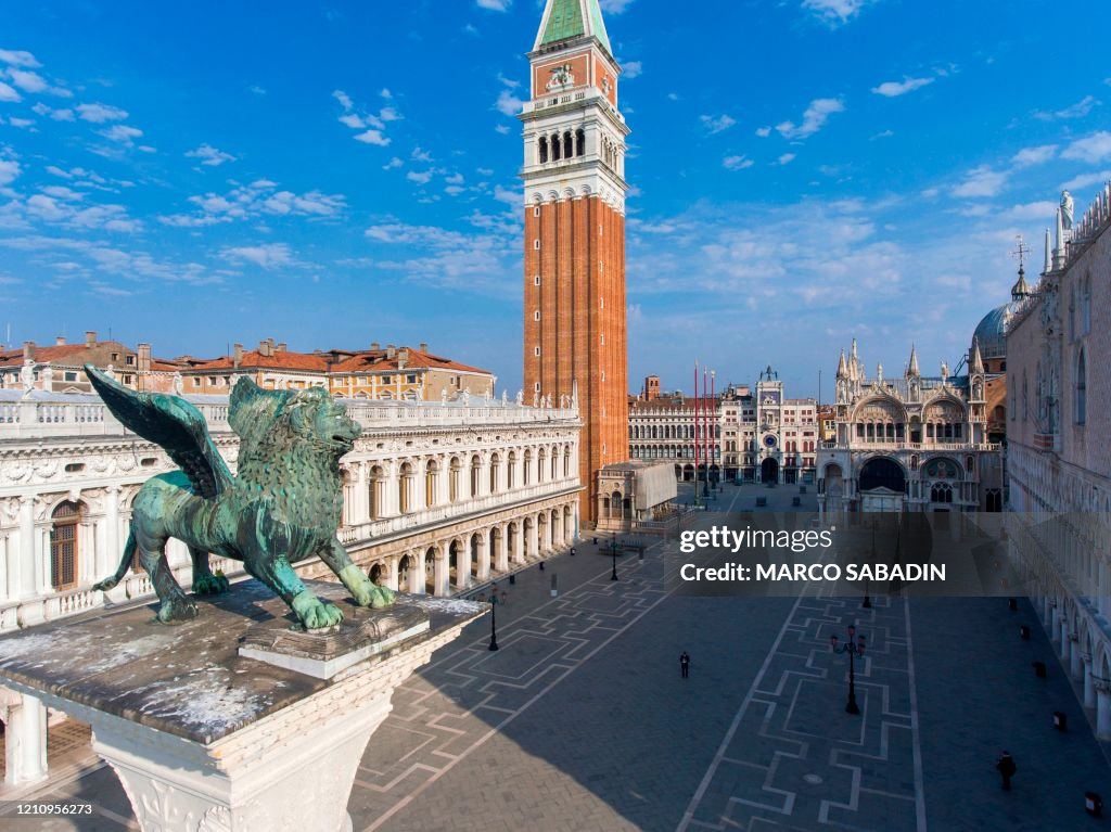 ITALY-HEALTH-VIRUS-VENICE-AWAKENING