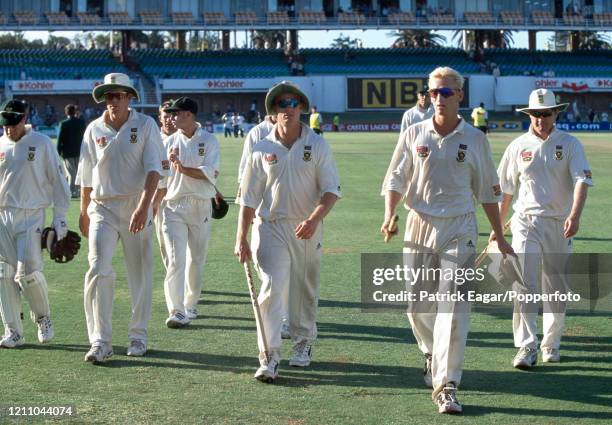 The South African players leave the field at the end of the 2nd Test match between South Africa and England at St George's Park, Port Elizabeth, 9th...