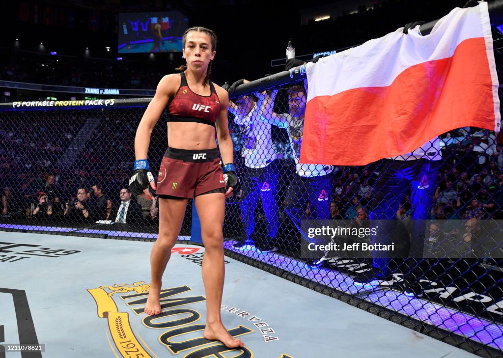 UFC 248: Zhang v Jedrzejczyk