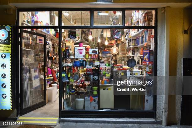 Windows Hardware Photos and Premium High Res Pictures - Getty Images