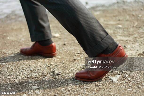 outdoor business - eleganter schuh stock-fotos und bilder