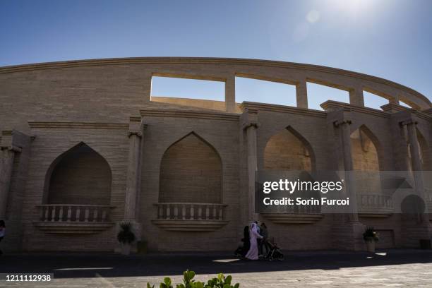 katara amphitheatre - katara art center stock pictures, royalty-free photos & images