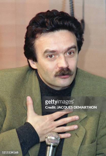 Photo prise le 19 février 1993 à Lille du journaliste du monde Edwy Plenel, s'exprimant, au sujet des écoutes téléphoniques dont il aurait victime à...