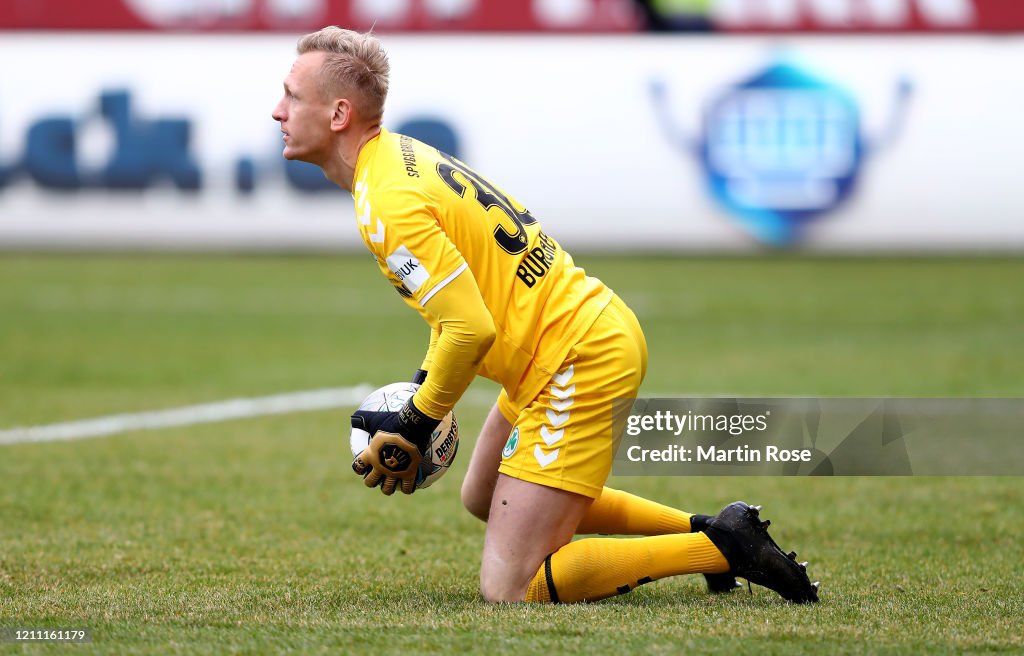 Holstein Kiel v SpVgg Greuther Fürth - Second Bundesliga