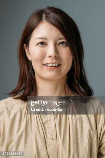 2 697点の日本人 40代 女性 正面のストックフォト Getty Images 2 697点の日本人 40代 女性 正面のストックフォト Getty Images