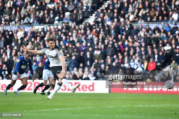 Chris Martin of Derby County scores the 3rd Derby goal during the Sky Bet Championship match between Derby County and Blackburn Rovers at Pride Park...