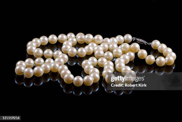pearls - pearl necklace stock pictures, royalty-free photos & images