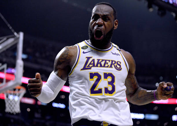 https://media.gettyimages.com/id/1211221822/photo/lebron-james-of-the-los-angeles-lakers-celebrate-his-basket-and-la-clippers-foul-during-a-112.jpg?s=612x612&w=0&k=20&c=ctsOcxYPTi-GocQlIw_5qwYXabxy_z0Pj070pGLNbWI=
