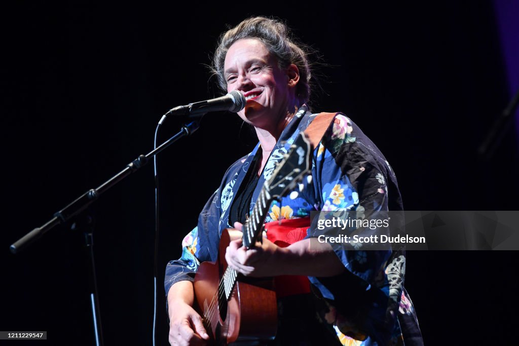 Singer Kathy McCarty Of The Band Glass Eye Performs Onstage During singer-kathy-mccarty-of-the-band-glass-eye-performs-onstage-during