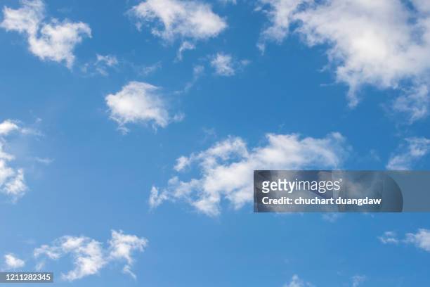 clouds in blue sky, landscape of clear sky - clear sky photos et images de collection
