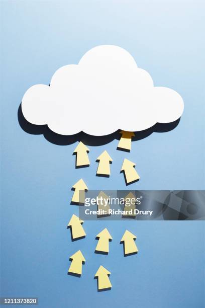 a large group of arrows moving up to the cloud - sicherungskopie stock-fotos und bilder