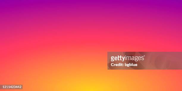abstrakter verschwommener hintergrund - defokussierter orange-gradient - magenta stock-grafiken, -clipart, -cartoons und -symbole