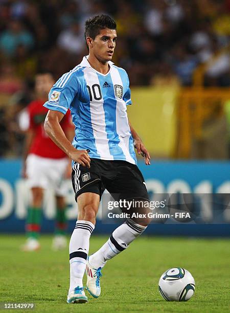 Erik Lamela of Argentina controles the ball during the FIFA U-20 World Cup 2011 quarter final match between Portugal and Argentina at Estadia Jaime...