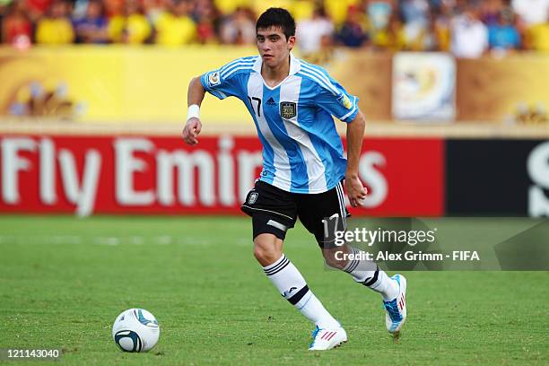 Rodrigo Battaglia of Argentina controles the ball during the FIFA U-20 World Cup 2011 quarter final match between Portugal and Argentina at Estadia...