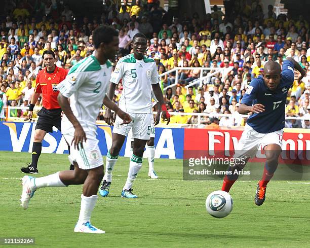 Cedric Bakambu, Francia, fights for the ball with Loic Nego, France during the match between France and Nigeria by quarterfinals round of the FIFA...