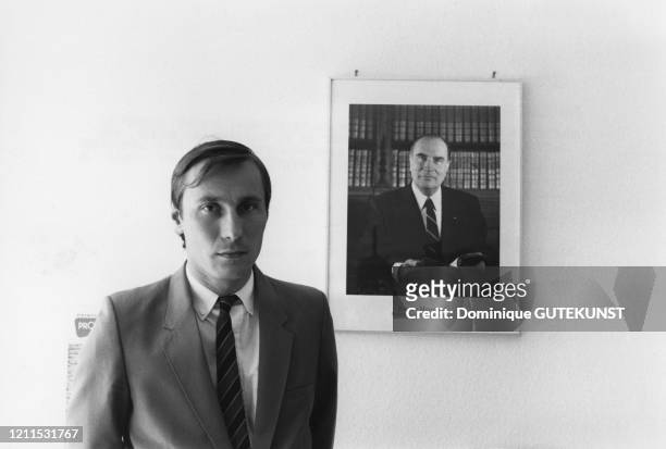 Jean-Marie Bockel député socialiste dans son bureau le 15 mai 1982 à Mulhouse, France.