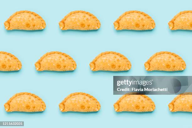 argentinian empanadas - empanada imagens e fotografias de stock