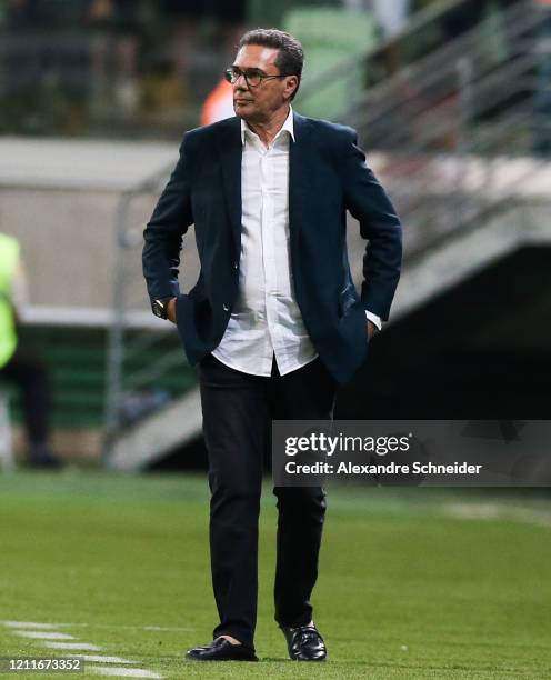 Vanderlei Luxemburgo, head coach of Palmeiras reacts during the match against Guarani PAR for the Copa CONMEBOL Libertadores 2020 at Allianz Parque...