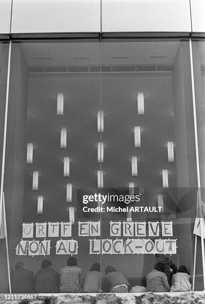 Employés de l'ORTF en grève à Paris l9 octobre 1974, France. News Photo ...