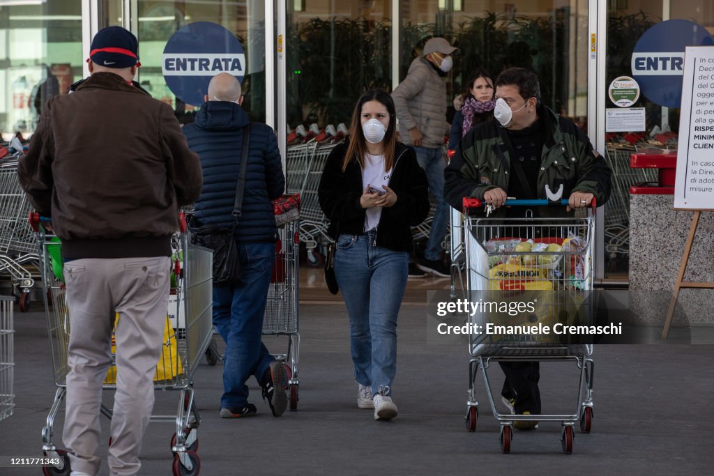 Italy Clamps Down On Public Events And Travel To Halt Spread Of Coronavirus