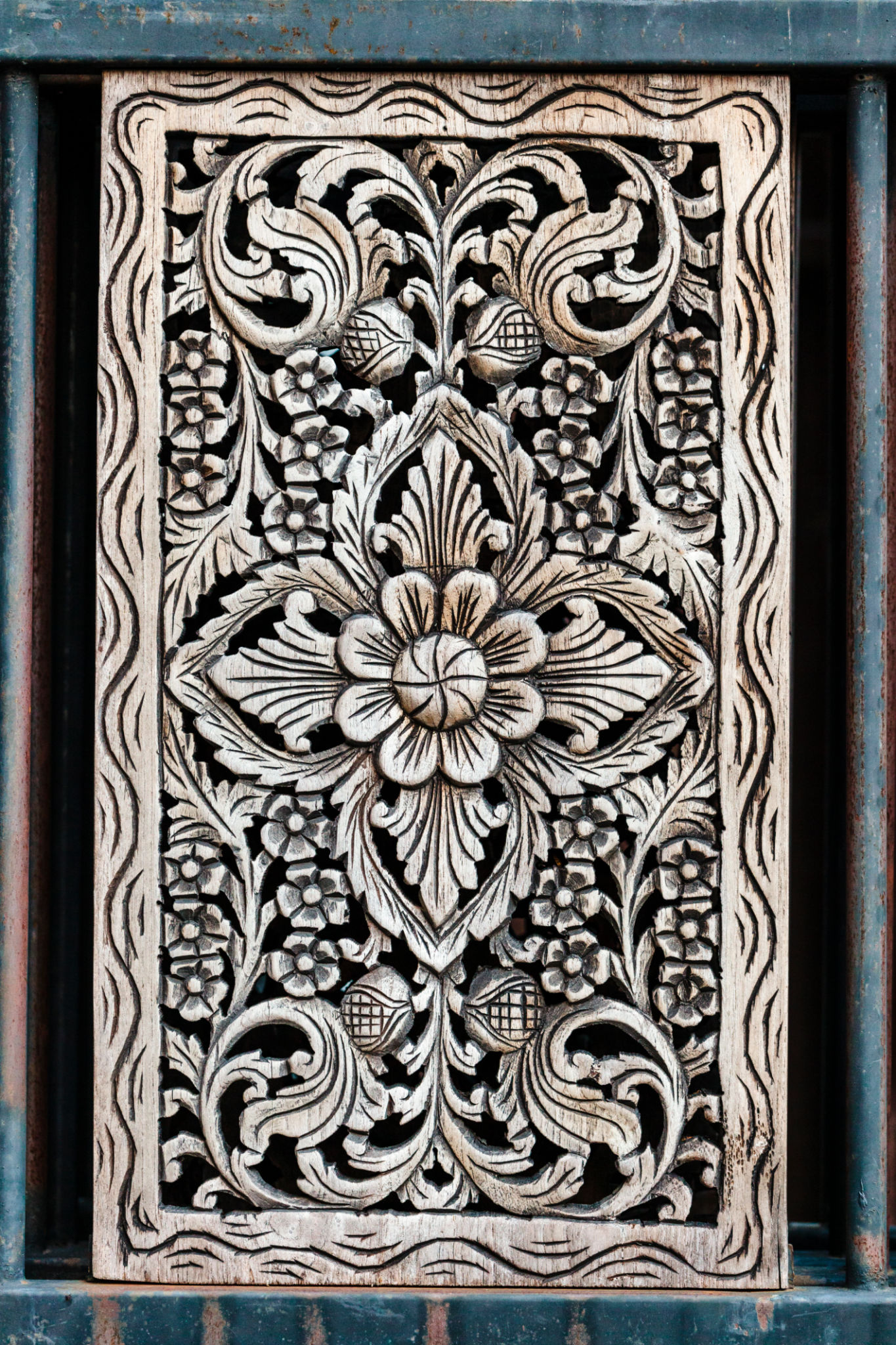 wood carving styles