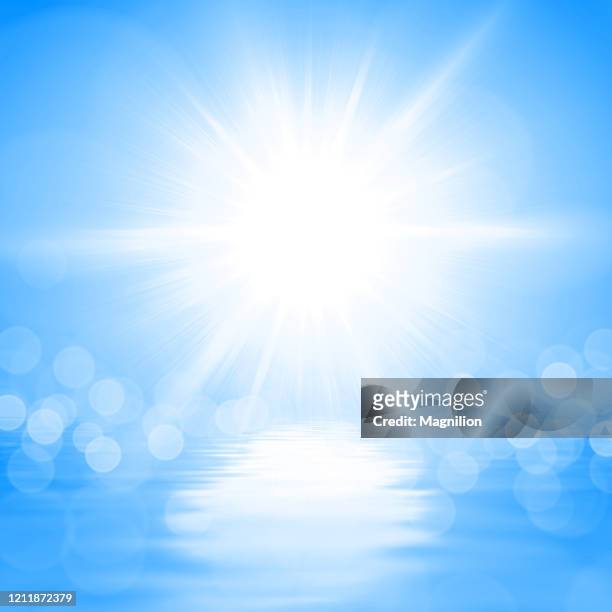 青い水の上の夏の太陽 - 澄んだ空点のイラスト素材／クリップアート素材／マンガ素材／アイコン素材