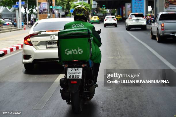 Grab Food Loading 563 Grab Go Food Stock Photos, High-Res Pictures, and Images - Getty Images