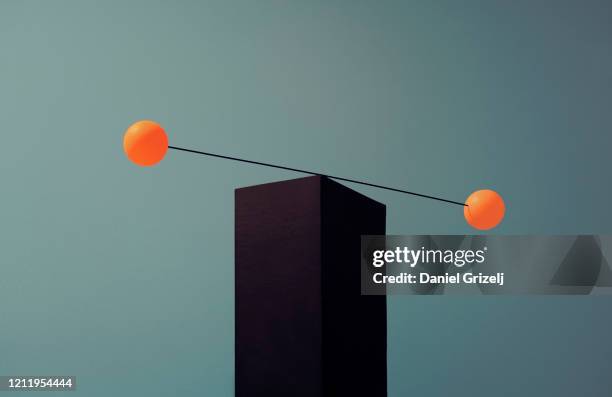 balance - balance concept stockfoto's en -beelden