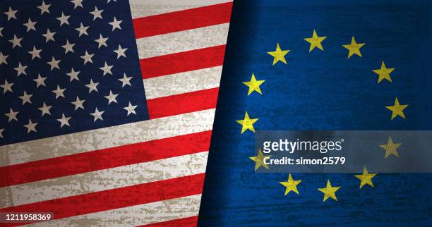 usa und eu-flagge mit grunge textur hintergrund - europaflagge stock-grafiken, -clipart, -cartoons und -symbole