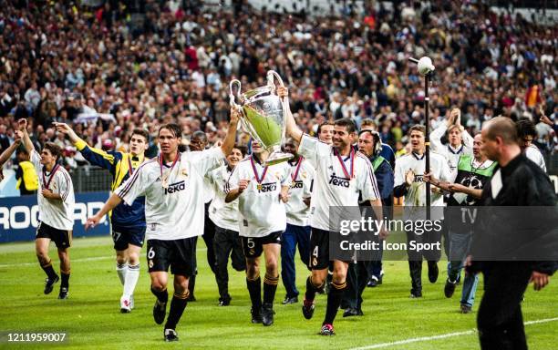 Fernando REDONDO and Fernando HIERRO of Real Madrid celebrate the victory with the trophy during the Champions League Final match between Real Madrid...