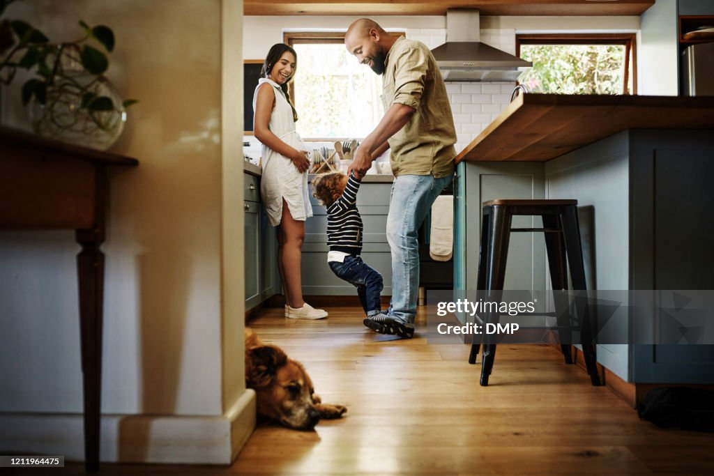 Liebe beginnt zu Hause